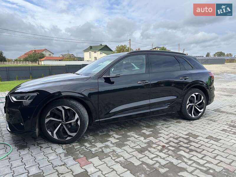 Внедорожник / Кроссовер Audi e-tron 2021 в Тернополе