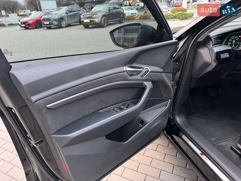 Позашляховик / Кросовер Audi e-tron 2023 в Хмельницькому фото 43 Позашляховик / Кросовер Audi e-tron 2023 в Хмельницькому