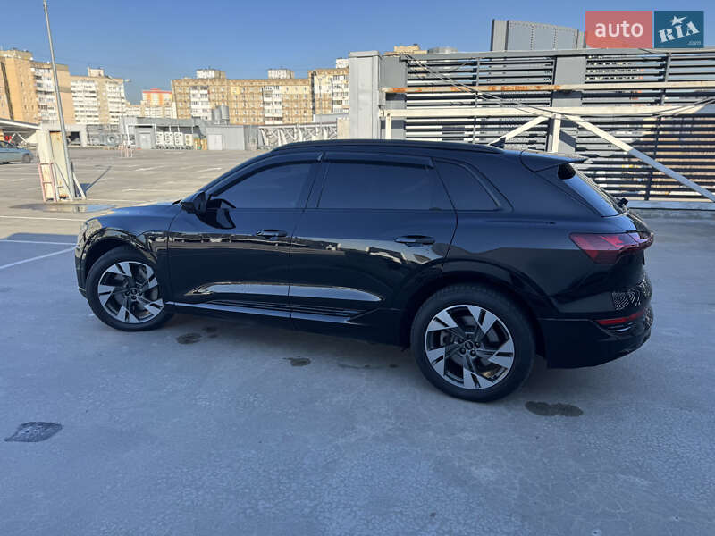 Внедорожник / Кроссовер Audi e-tron 2020 в Киеве
