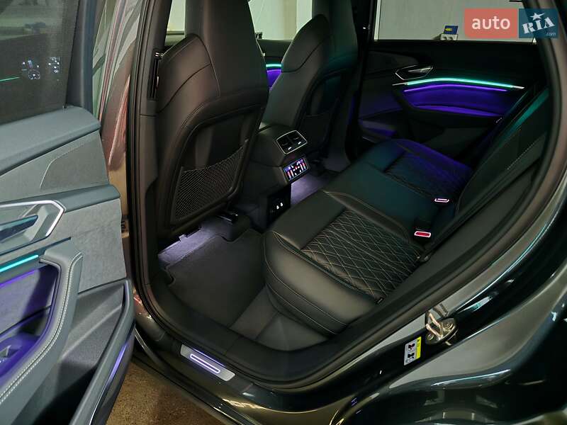 Внедорожник / Кроссовер Audi e-tron 2022 в Житомире