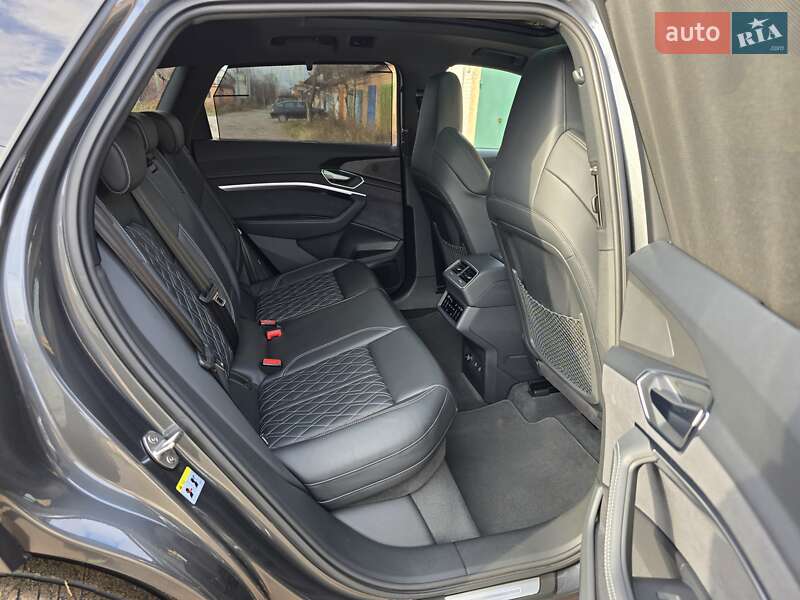 Внедорожник / Кроссовер Audi e-tron 2022 в Житомире