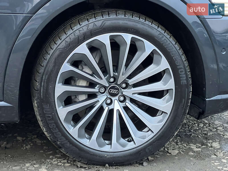 Позашляховик / Кросовер Audi e-tron 2022 в Луцьку