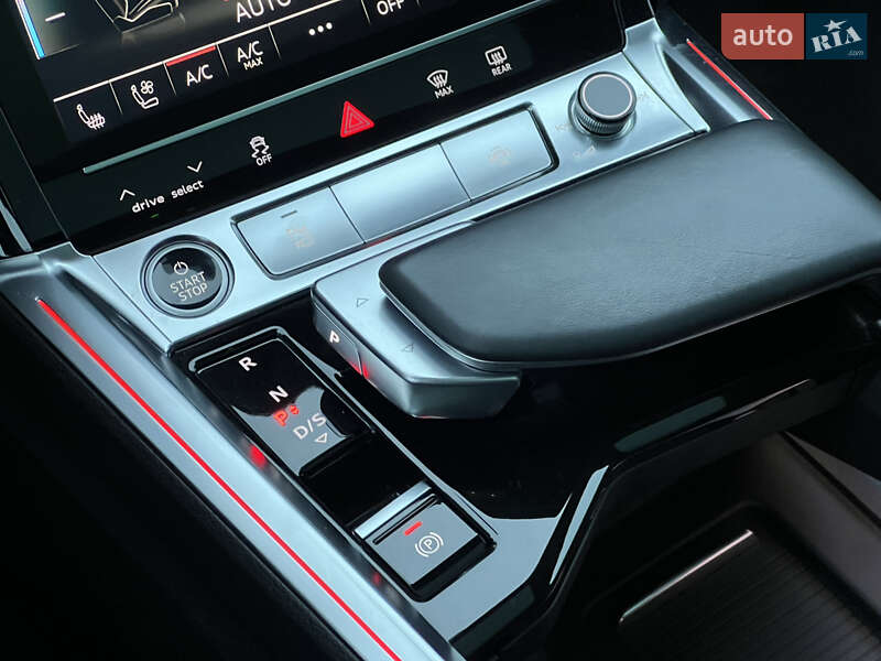 Позашляховик / Кросовер Audi e-tron 2022 в Луцьку