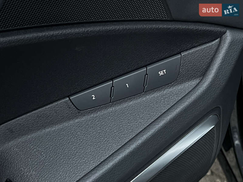 Позашляховик / Кросовер Audi e-tron 2022 в Луцьку