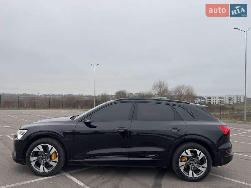 Внедорожник / Кроссовер Audi e-tron 2022 в Ровно фото 10 Внедорожник / Кроссовер Audi e-tron 2022 в Ровно