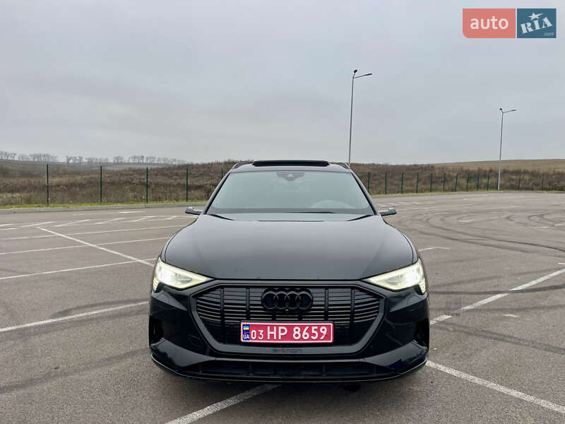 Внедорожник / Кроссовер Audi e-tron 2022 в Ровно фото 19 Внедорожник / Кроссовер Audi e-tron 2022 в Ровно