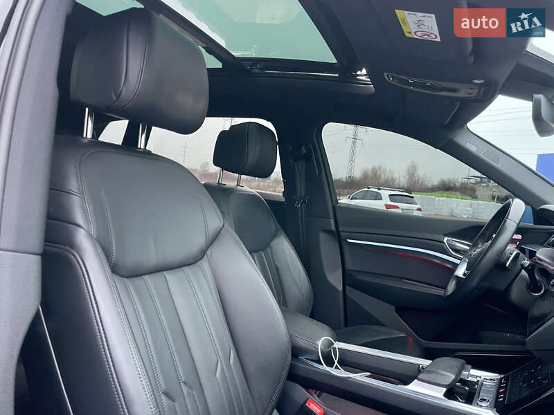 Внедорожник / Кроссовер Audi e-tron 2022 в Ровно фото 41 Внедорожник / Кроссовер Audi e-tron 2022 в Ровно