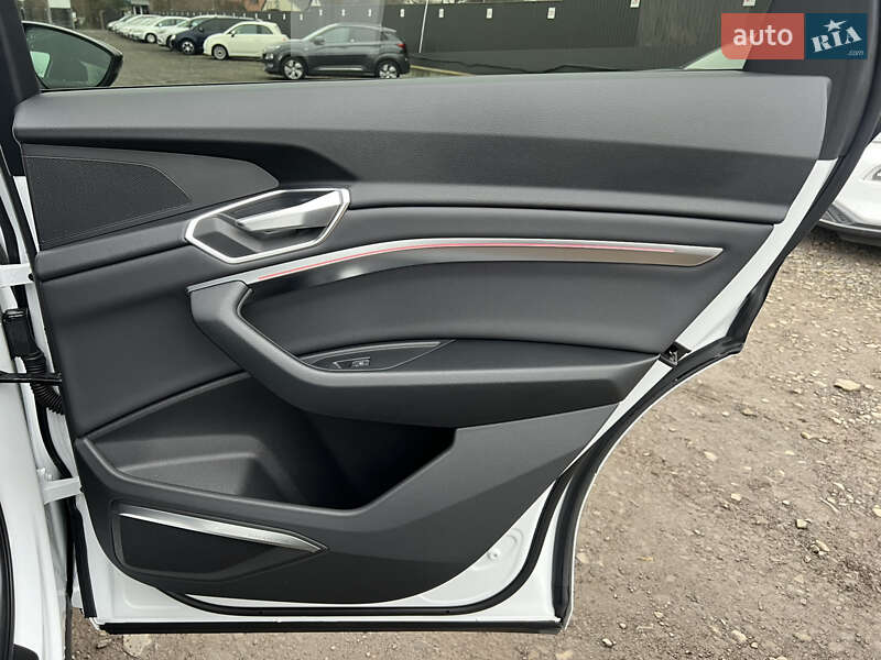 Внедорожник / Кроссовер Audi e-tron 2023 в Луцке
