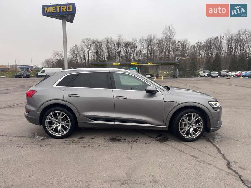 Внедорожник / Кроссовер Audi e-tron 2020 в Львове фото 7 Внедорожник / Кроссовер Audi e-tron 2020 в Львове