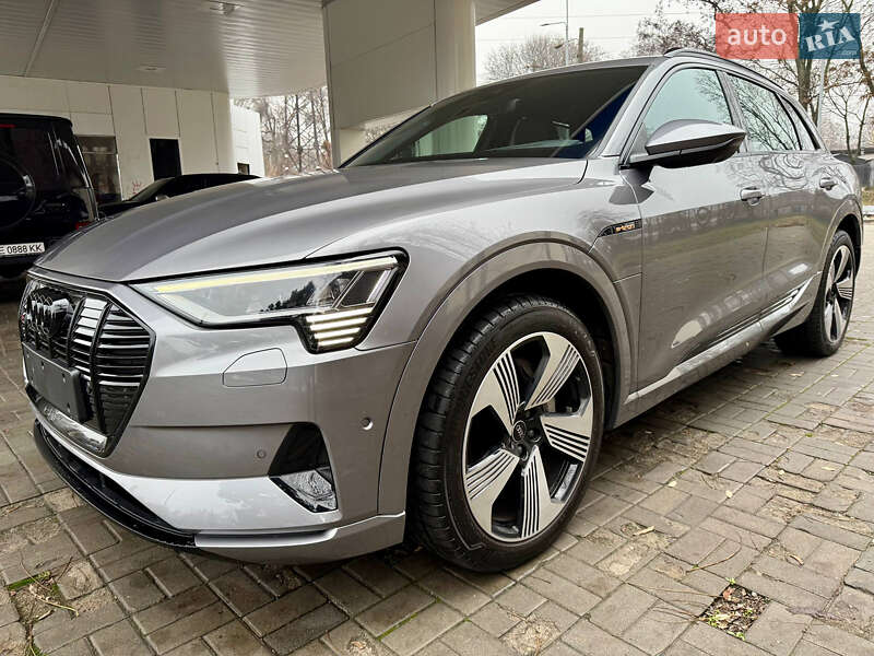 Внедорожник / Кроссовер Audi e-tron 2022 в Днепре фото 2 Внедорожник / Кроссовер Audi e-tron 2022 в Днепре