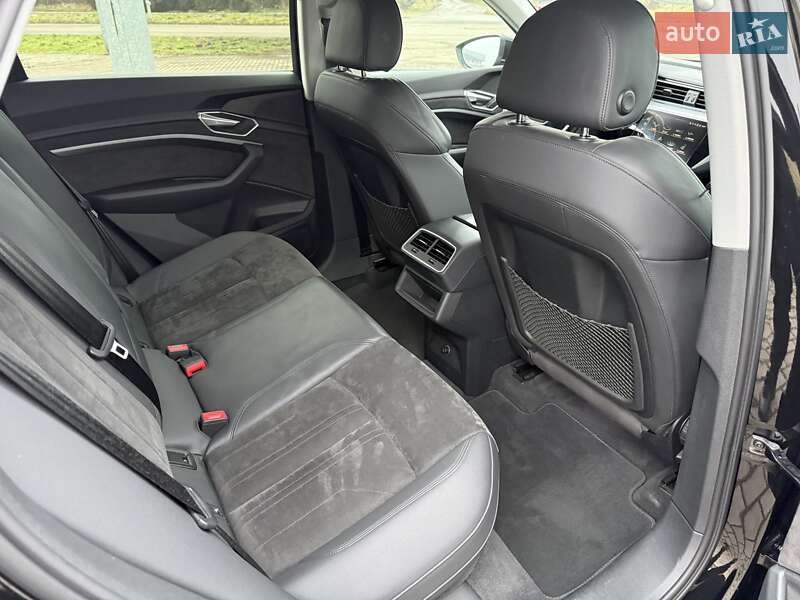 Внедорожник / Кроссовер Audi e-tron 2020 в Львове