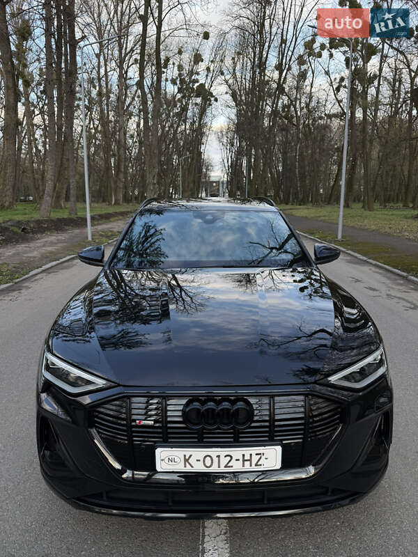 Внедорожник / Кроссовер Audi e-tron 2021 в Черновцах