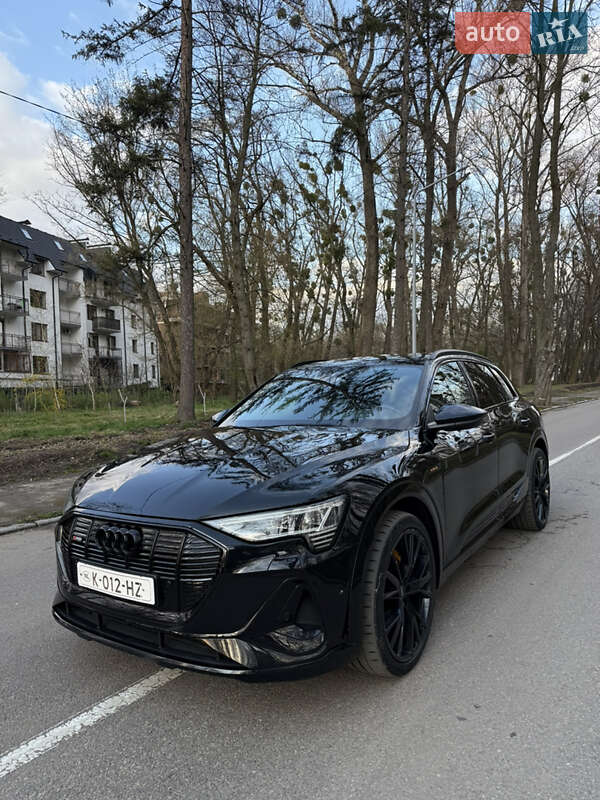 Внедорожник / Кроссовер Audi e-tron 2021 в Черновцах