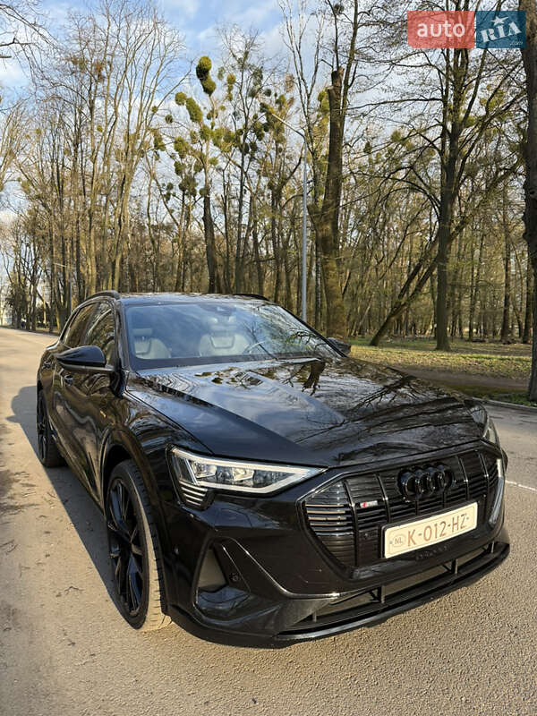 Внедорожник / Кроссовер Audi e-tron 2021 в Черновцах