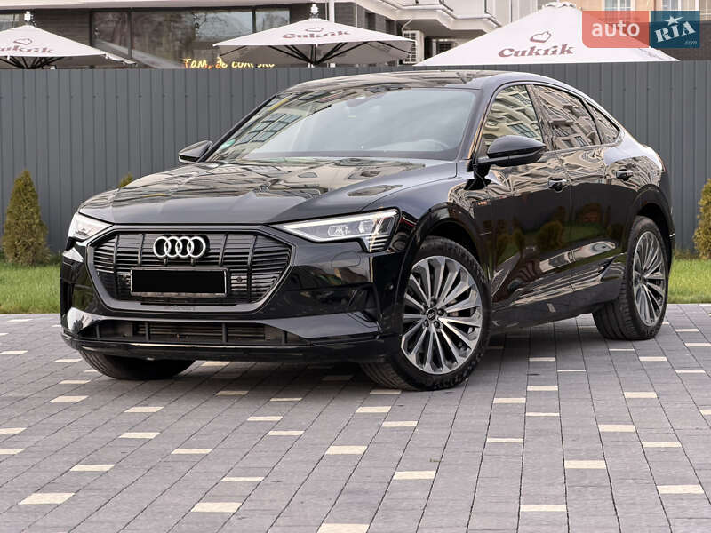 Audi e-tron 2022