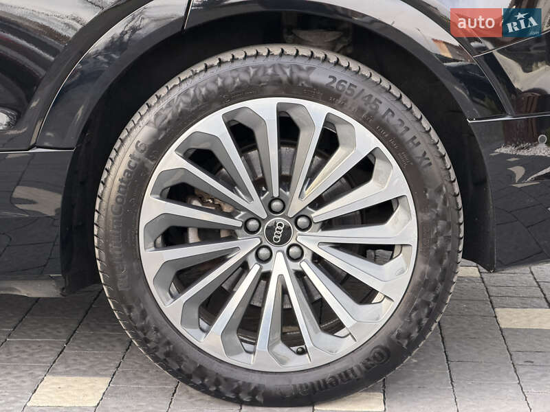 Внедорожник / Кроссовер Audi e-tron 2022 в Ужгороде