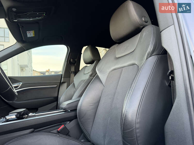 Внедорожник / Кроссовер Audi e-tron 2022 в Ужгороде