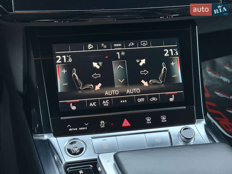 Внедорожник / Кроссовер Audi e-tron 2022 в Ужгороде