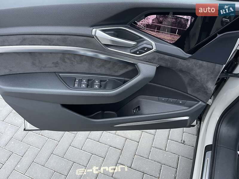 Внедорожник / Кроссовер Audi e-tron 2020 в Луцке