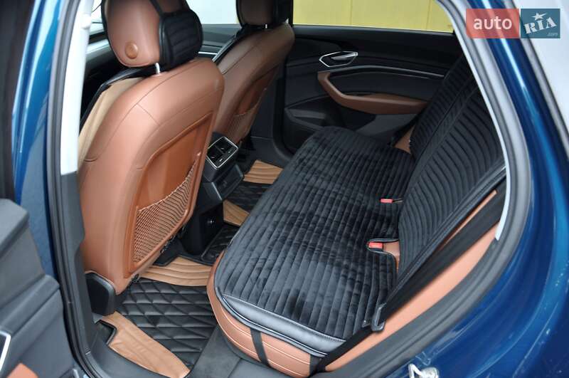 Внедорожник / Кроссовер Audi e-tron 2020 в Львове