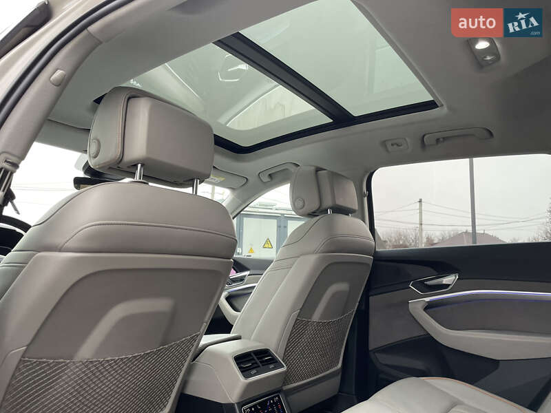 Внедорожник / Кроссовер Audi e-tron 2018 в Кропивницком