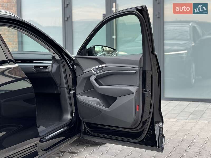 Внедорожник / Кроссовер Audi e-tron 2019 в Тернополе