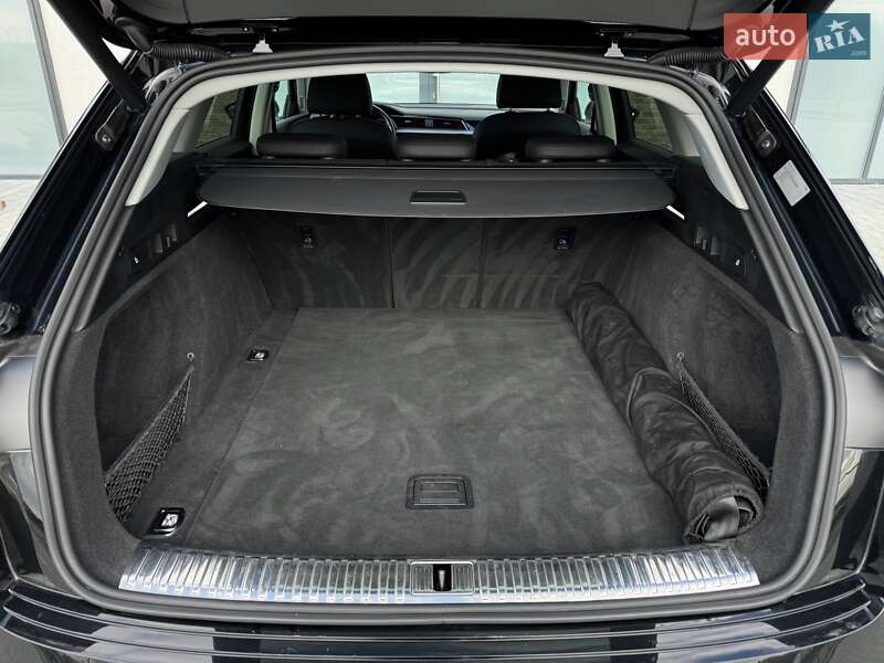 Внедорожник / Кроссовер Audi e-tron 2019 в Тернополе