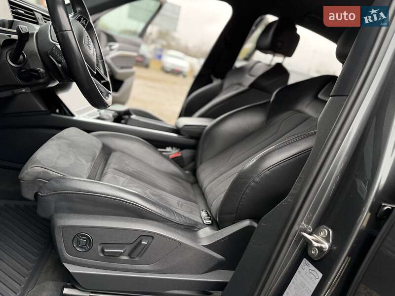 Позашляховик / Кросовер Audi e-tron 2021 в Трускавці