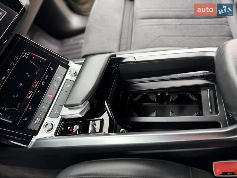 Позашляховик / Кросовер Audi e-tron 2021 в Трускавці