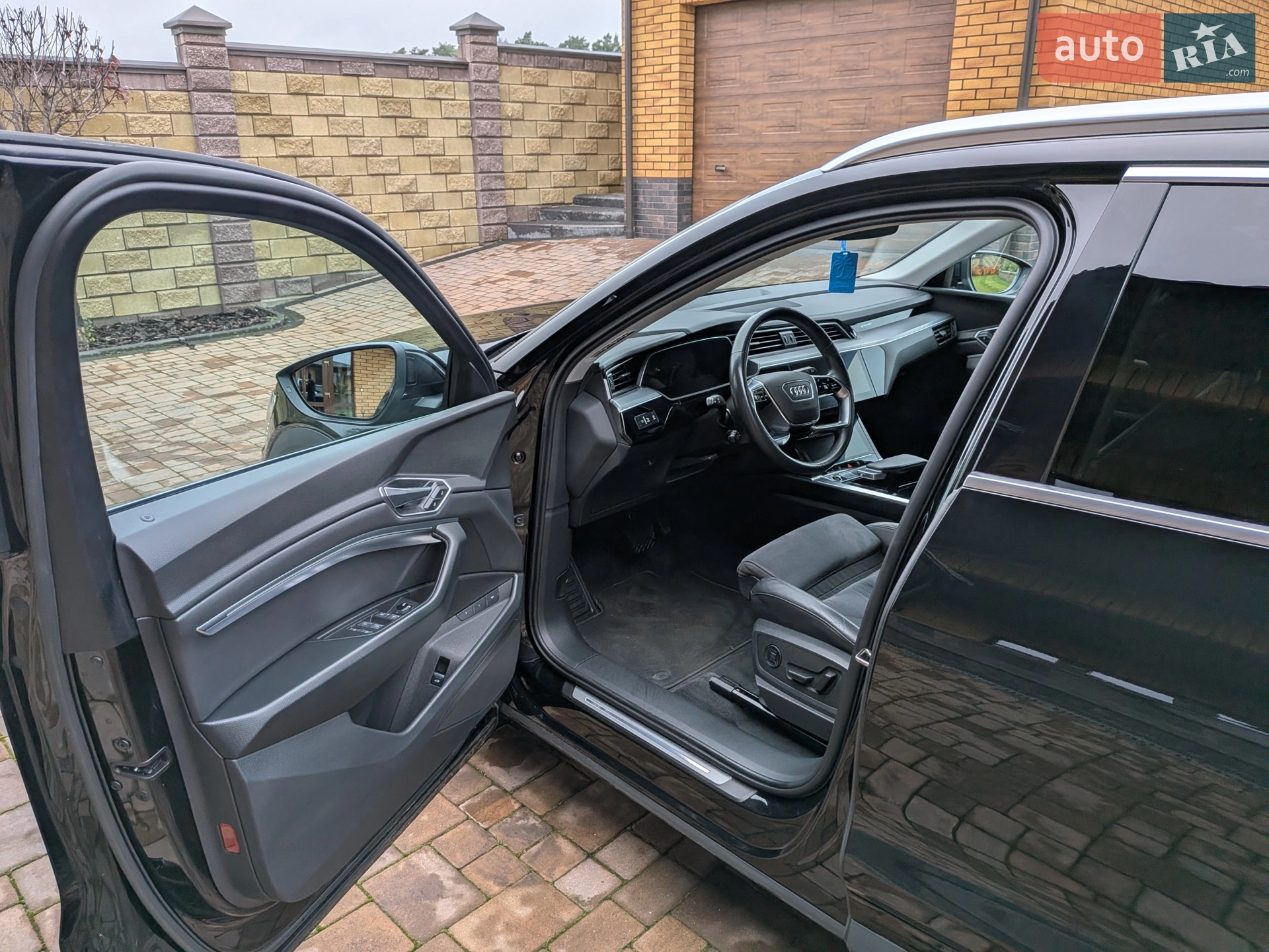 2021 Audi e-tron - мініатюра 19