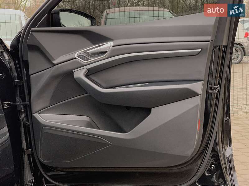 Внедорожник / Кроссовер Audi e-tron 2022 в Бердичеве