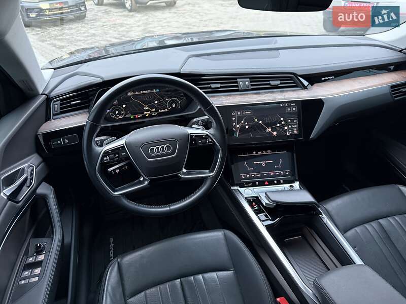Внедорожник / Кроссовер Audi e-tron 2019 в Ужгороде фото 30 Внедорожник / Кроссовер Audi e-tron 2019 в Ужгороде