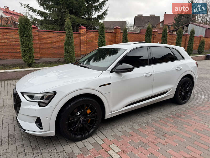 Внедорожник / Кроссовер Audi e-tron 2023 в Хмельницком