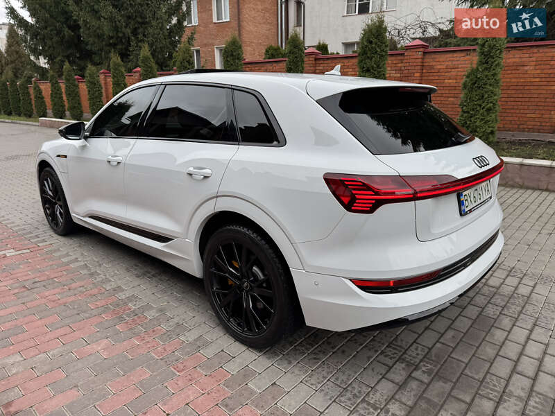 Внедорожник / Кроссовер Audi e-tron 2023 в Хмельницком