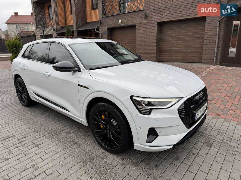 Внедорожник / Кроссовер Audi e-tron 2023 в Хмельницком