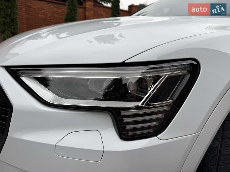 Внедорожник / Кроссовер Audi e-tron 2023 в Хмельницком