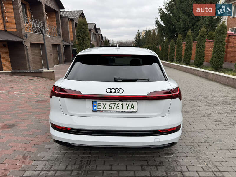 Внедорожник / Кроссовер Audi e-tron 2023 в Хмельницком