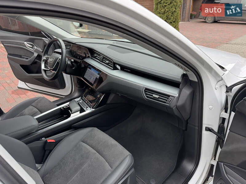 Внедорожник / Кроссовер Audi e-tron 2023 в Хмельницком
