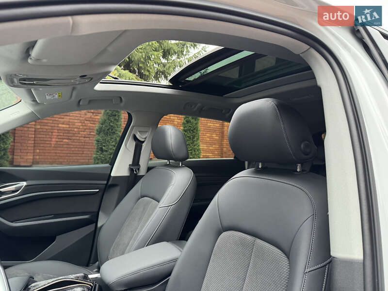 Внедорожник / Кроссовер Audi e-tron 2023 в Хмельницком