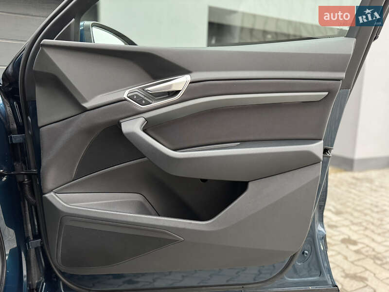 Внедорожник / Кроссовер Audi e-tron 2020 в Тернополе фото 40 Внедорожник / Кроссовер Audi e-tron 2020 в Тернополе