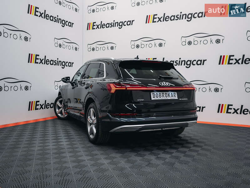 Внедорожник / Кроссовер Audi e-tron 2022 в Львове