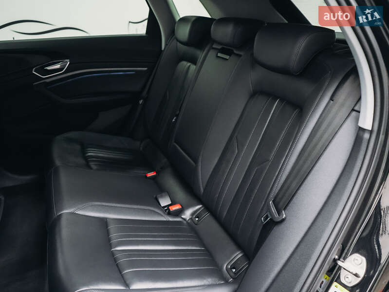 Внедорожник / Кроссовер Audi e-tron 2022 в Львове