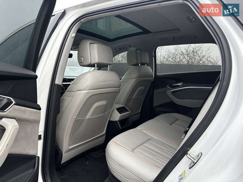 Внедорожник / Кроссовер Audi e-tron 2021 в Львове