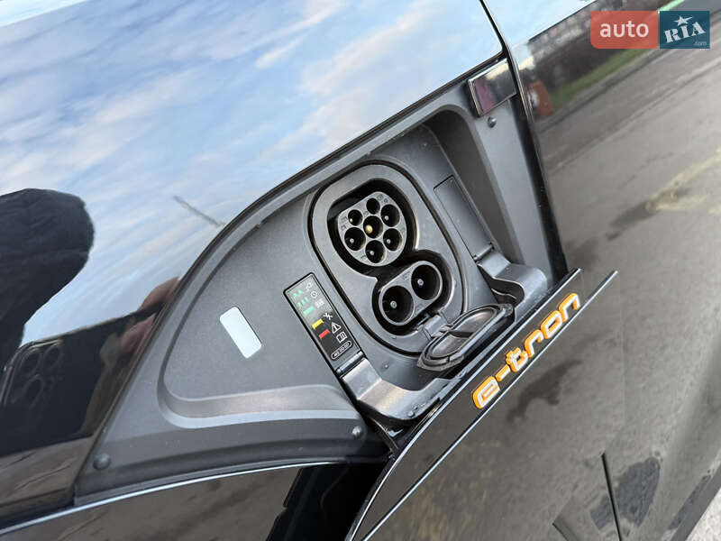 Позашляховик / Кросовер Audi e-tron 2019 в Дрогобичі