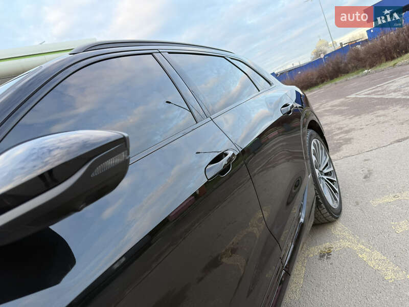 Позашляховик / Кросовер Audi e-tron 2019 в Дрогобичі