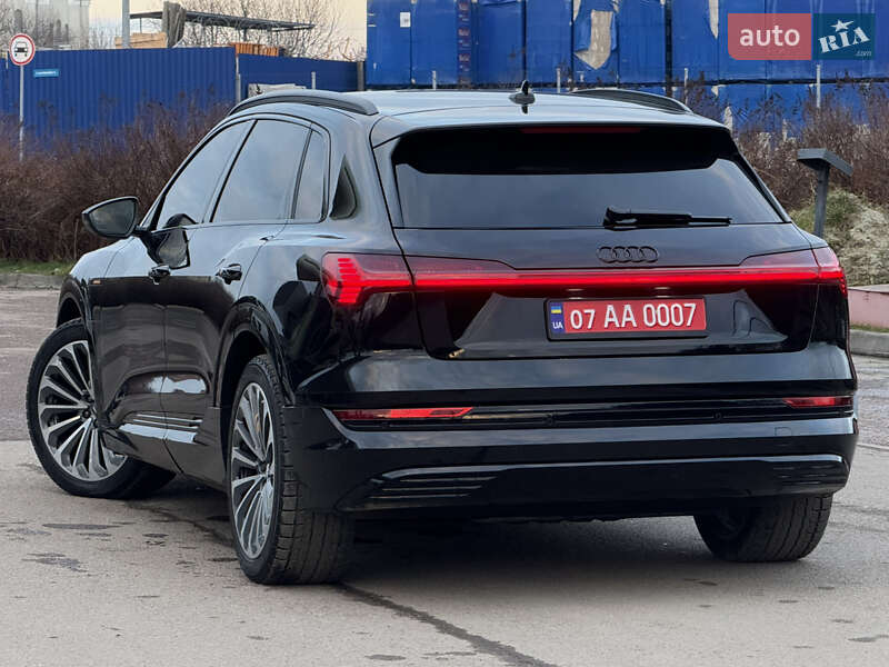 Позашляховик / Кросовер Audi e-tron 2019 в Дрогобичі