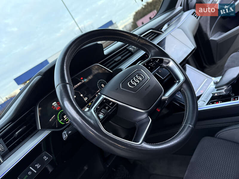 Позашляховик / Кросовер Audi e-tron 2019 в Дрогобичі