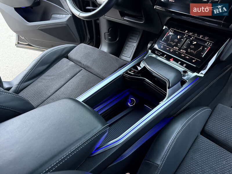 Позашляховик / Кросовер Audi e-tron 2019 в Дрогобичі