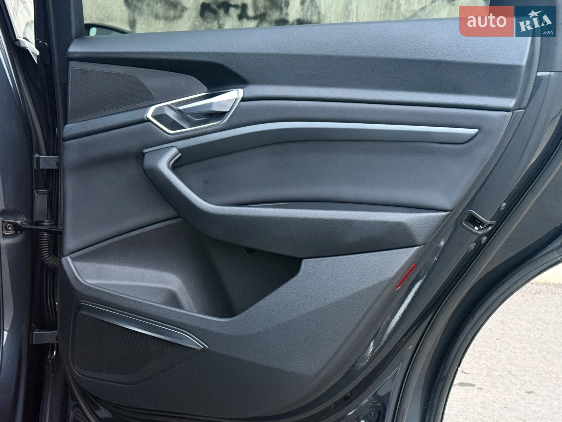 2020 Audi e-tron - мініатюра 37