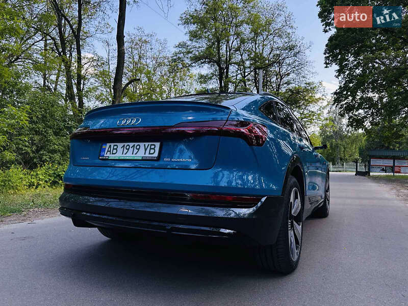 Внедорожник / Кроссовер Audi e-tron 2020 в Киеве фото 9 Внедорожник / Кроссовер Audi e-tron 2020 в Киеве